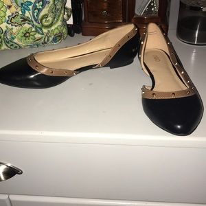 black flats